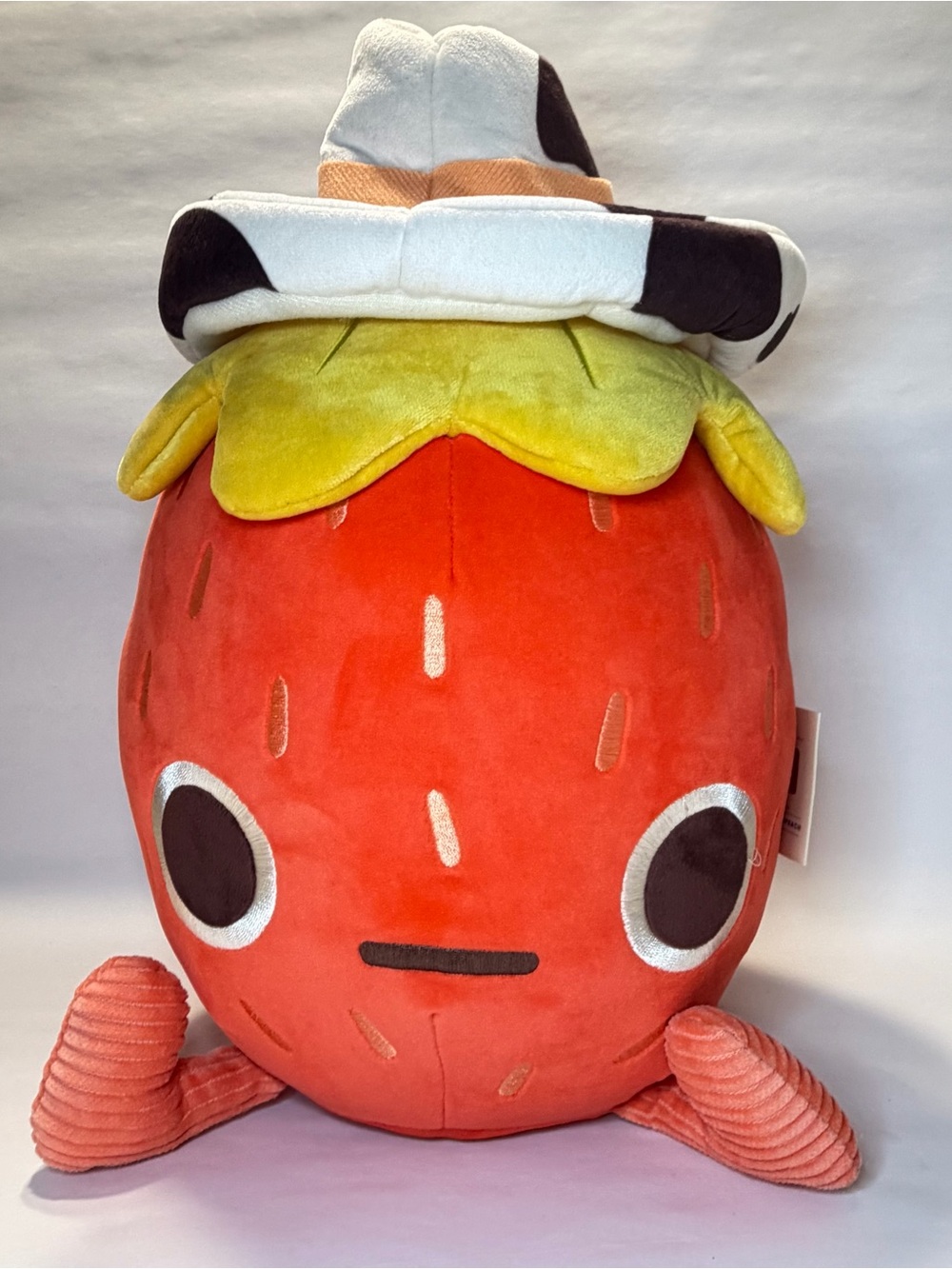 Makeship Yeehaw Strawberry Limited Jumbo Plush only 516 with Hat and tags Read!